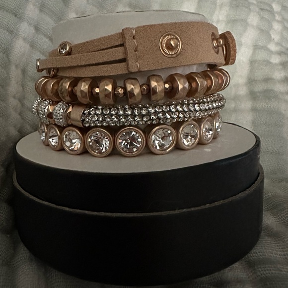 BP stack 4 bracelets gorgeous - Picture 3 of 3